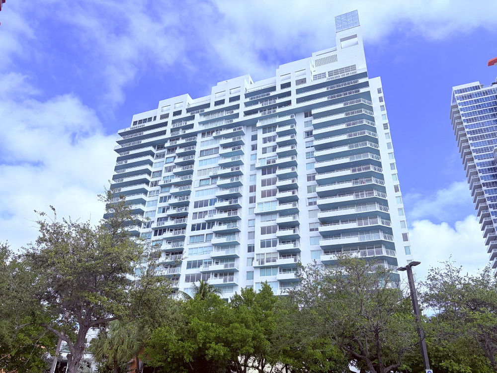 South Pointe Tower  photo 2